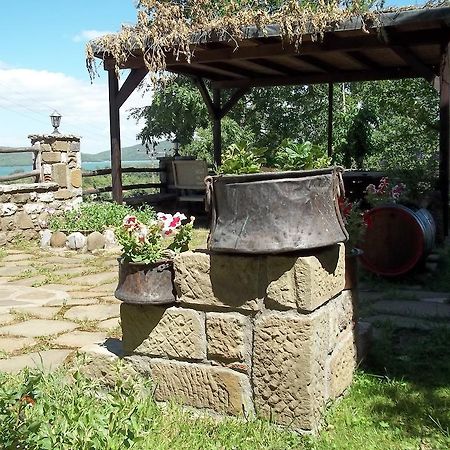 T'Asprolithia Villa Kalývia Fylaktís Bagian luar foto